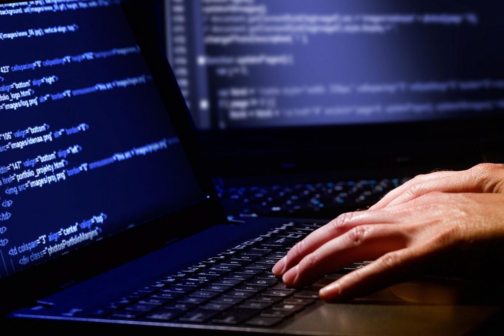 Do you need an Antivirus on Linux? 6 heartbleed-bug-hacker