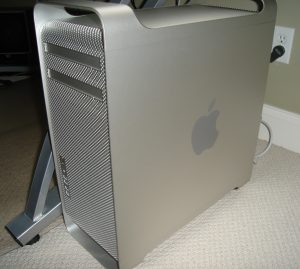 Apple-Macintosh-Desktop